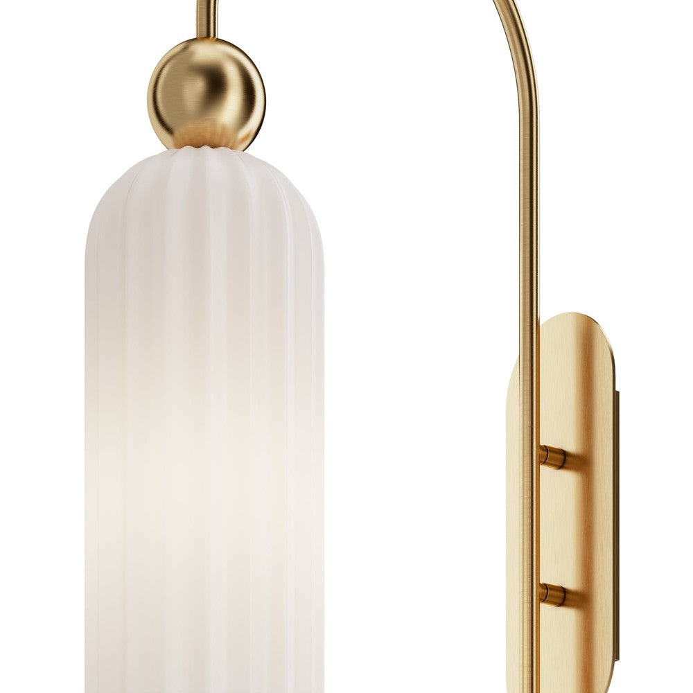 Antic Wall Lamp With Gold Styling - Ribbed Frosted-Maytoni-South Charlotte Fine Lighting