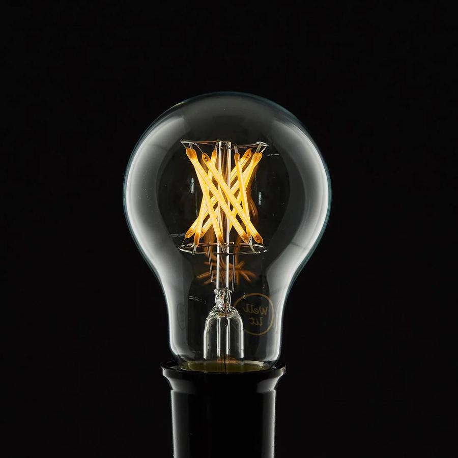 The beautiful filament on this LED light bulb E27 ensures it delivers an excellent colour performance, similar to a tranditional incandescent light bulb.