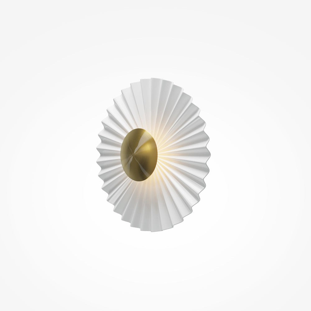 Fiore Wall Lamp With Brass Styling-Maytoni-South Charlotte Fine Lighting