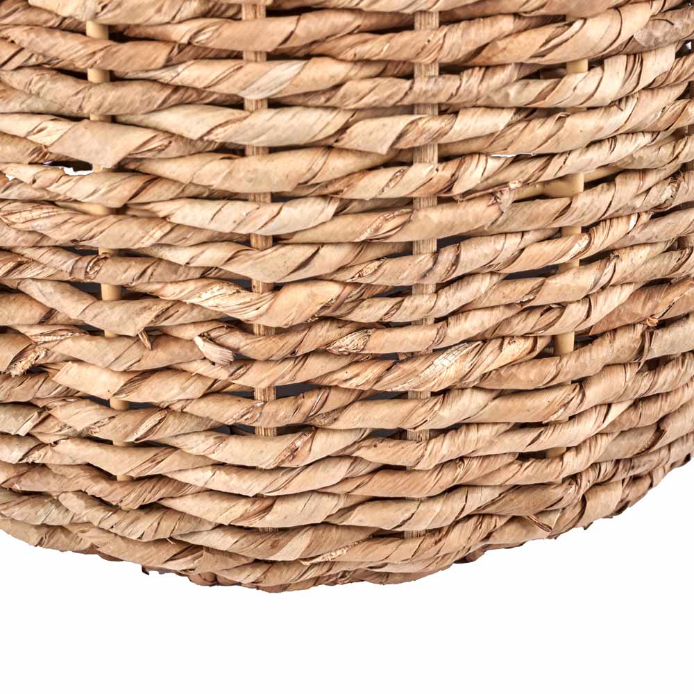 The handwoven base on the Acer natural table lamp