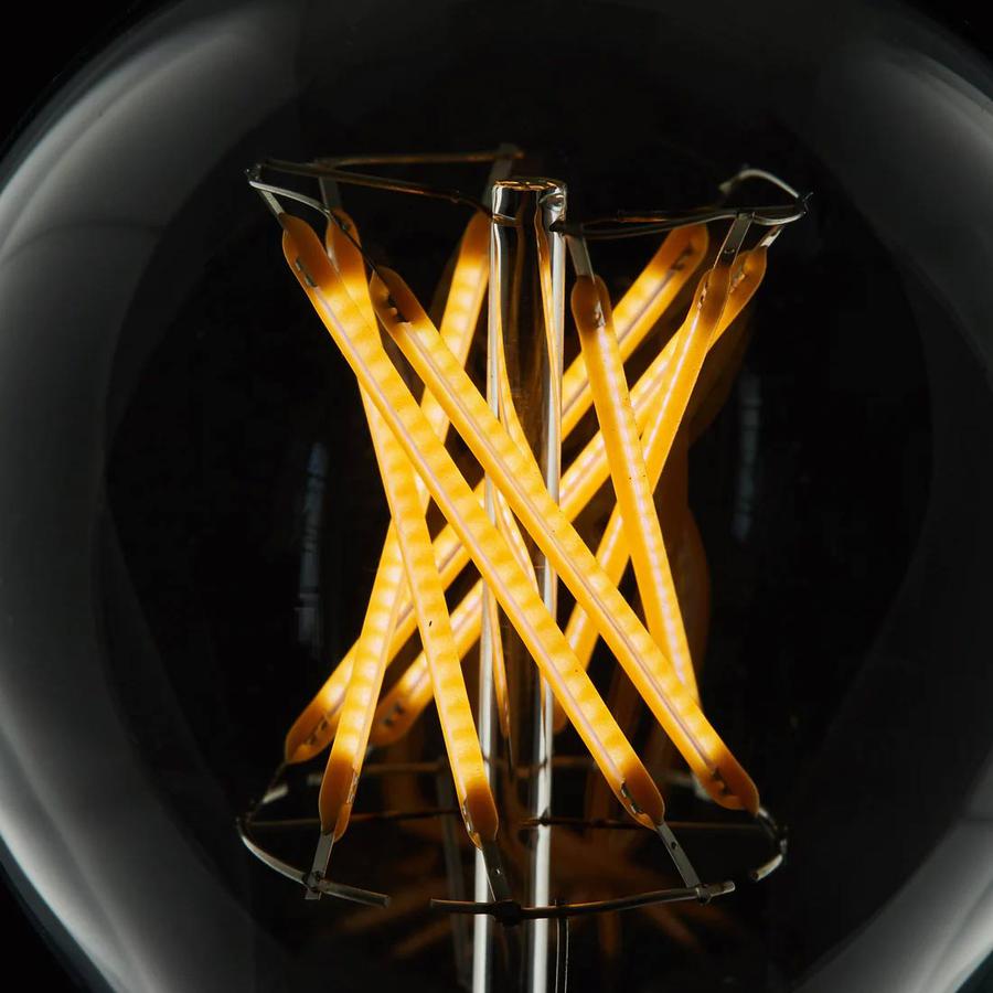 The intricate filament on this Faye A60, handmade by Well Lit, is what ensure it offers an excellent performance.
