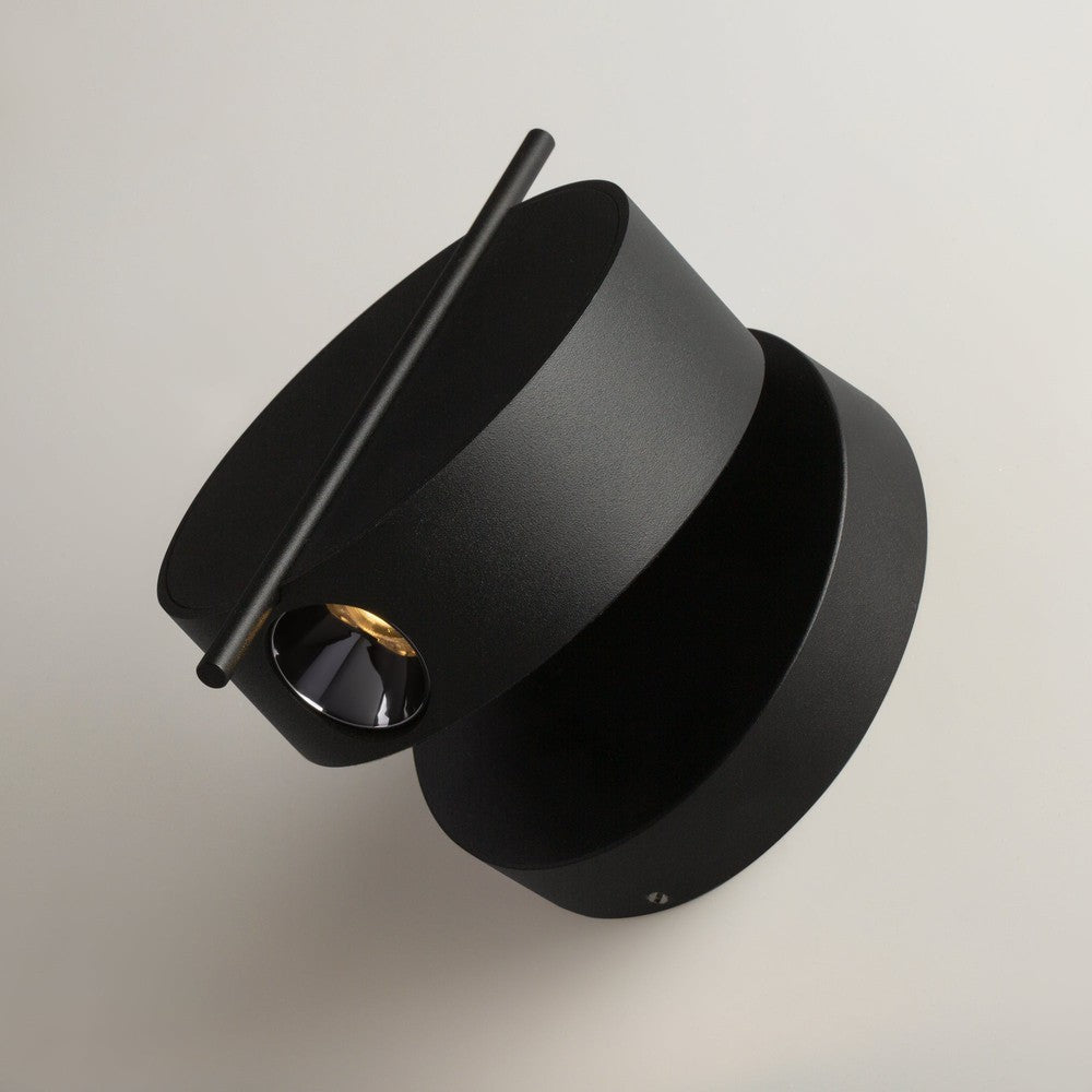 Nuance Wall Lamp In Black-Maytoni-South Charlotte Fine Lighting