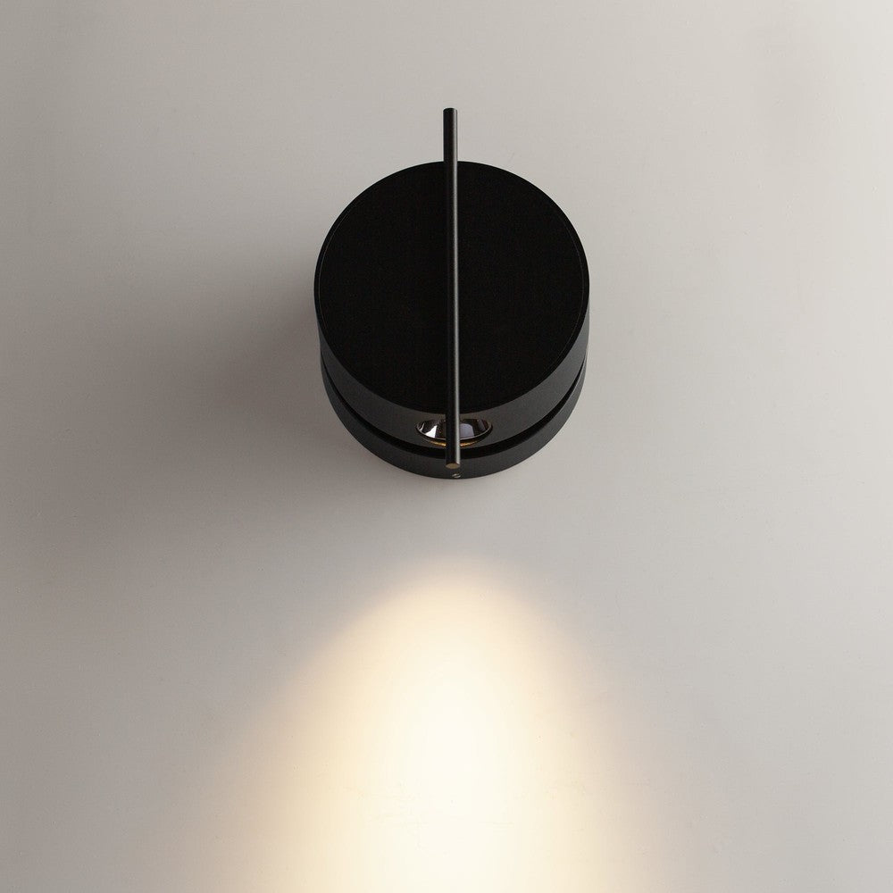 Nuance Wall Lamp In Black-Maytoni-South Charlotte Fine Lighting