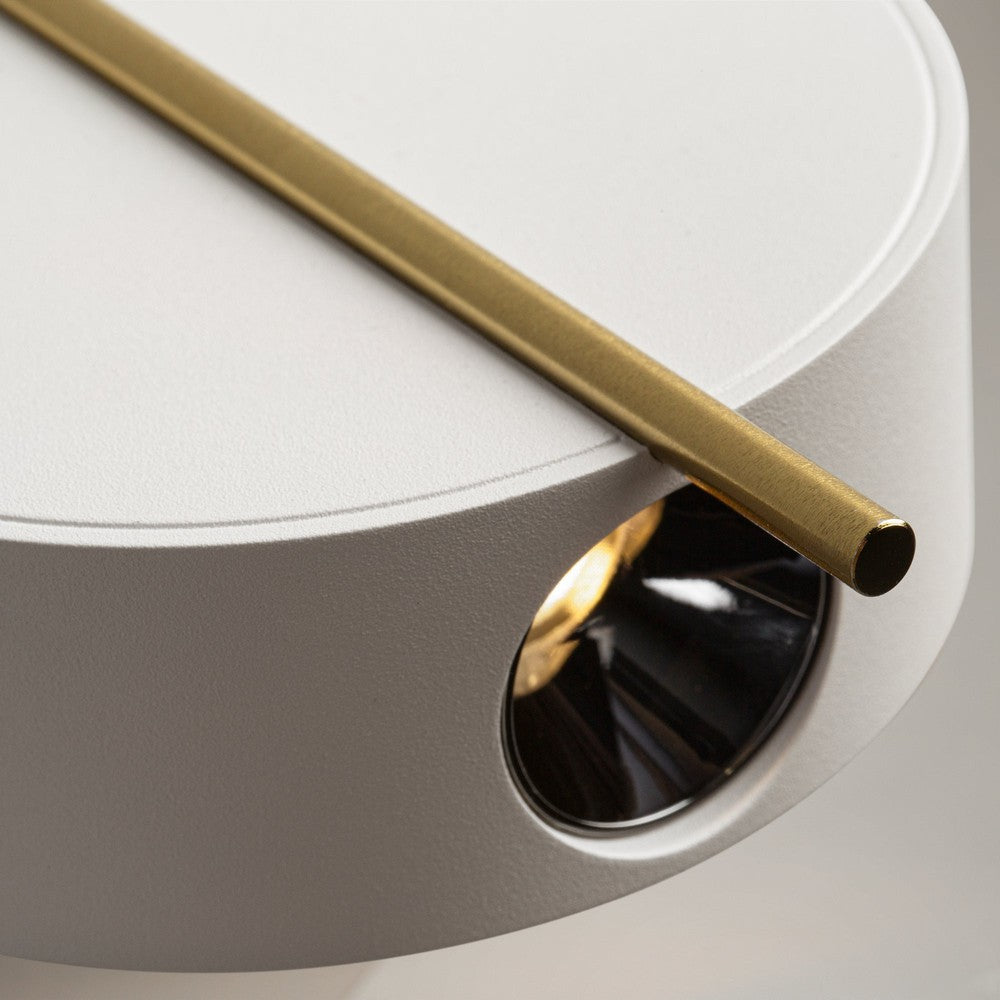 Nuance Wall Lamp In White-Maytoni-South Charlotte Fine Lighting