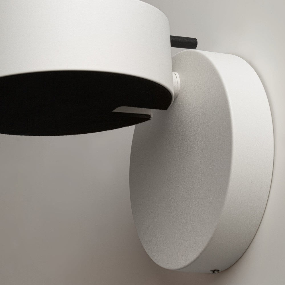 Nuance Wall Lamp With White and brass Styling-Maytoni-South Charlotte Fine Lighting