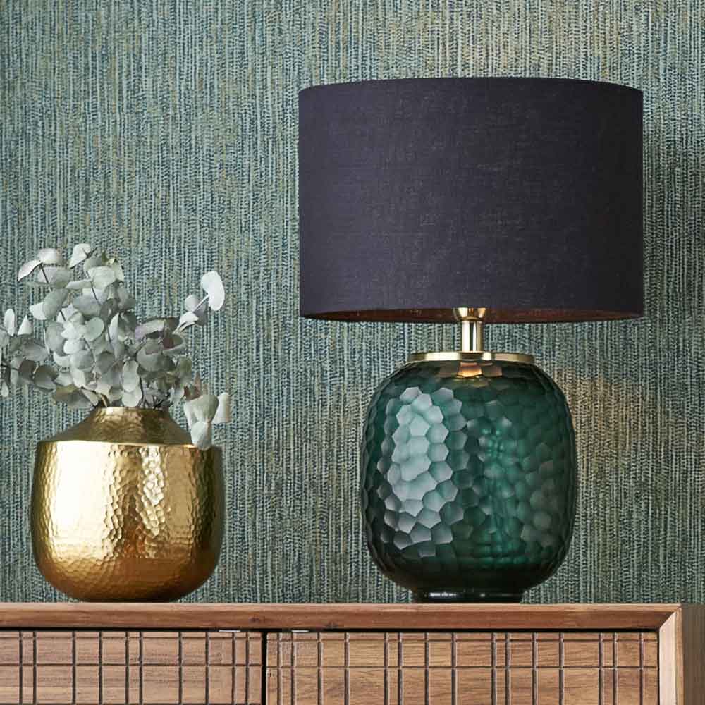 Green and outlet black lamp