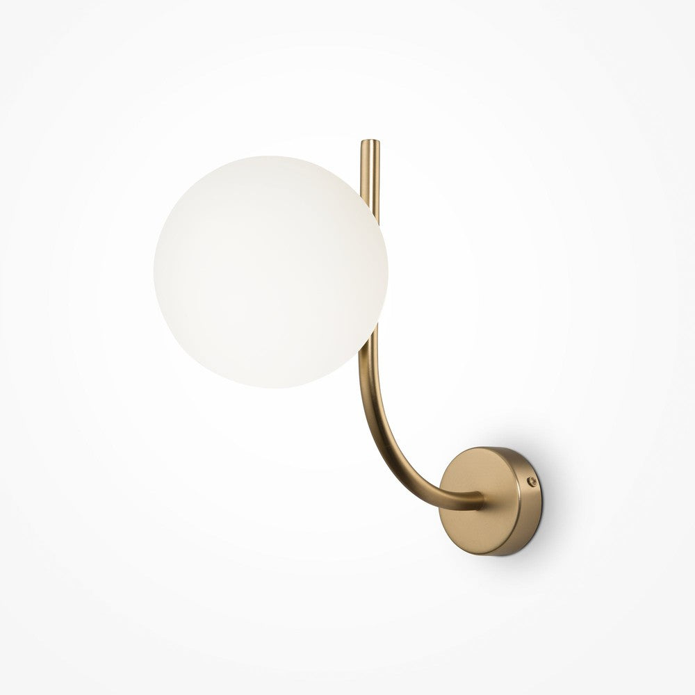 Rendez-vous Wall Lamp With Brass Styling-Maytoni-South Charlotte Fine Lighting