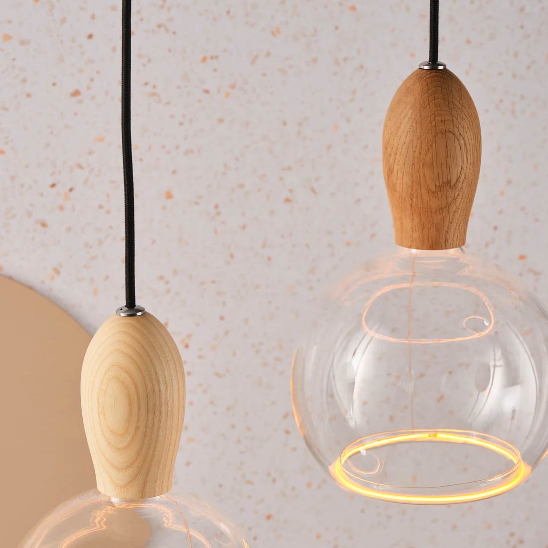 Comparison of the Oak and Ash wood types available on the Woody pendant lights