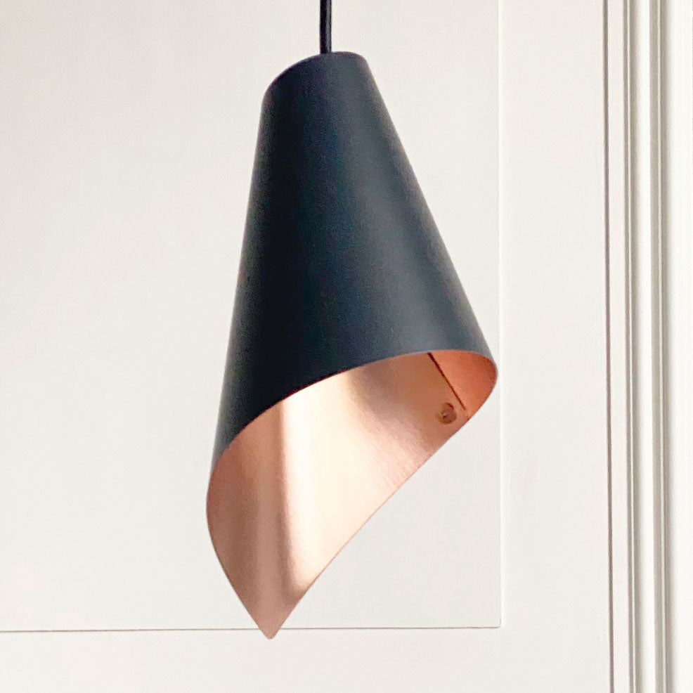 ARC SINGLE PENDANT LIGHT IN BLACK AND BRUSHED COPPER