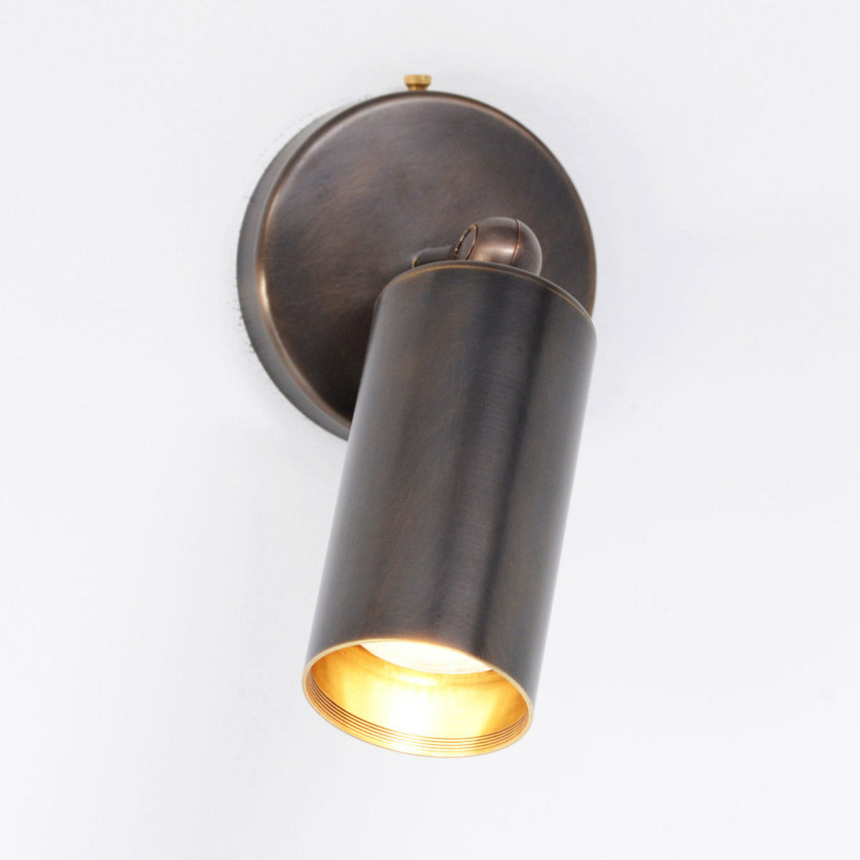 The VIDERE luxury wall Light is handmade in the UK and supplied by South Charlotte Fine Lighting in Edinburgh, Scotland.